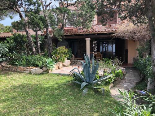 Casa Con Giardino E Splendida Vista Porto Rotondo