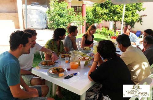 Albergue Villa Oropeza Guest House