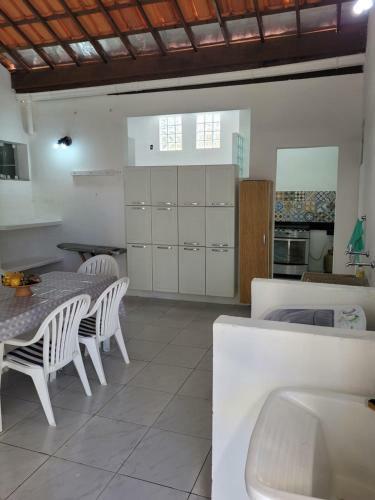 Casa de Praia /5 Su�tes + 1 Depend�ncia/ Guarajuba