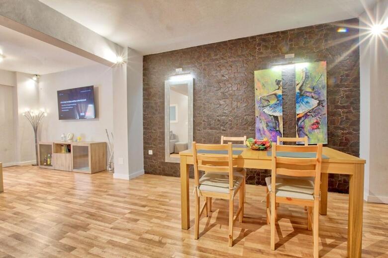 Lujoso Apartamento En El Centro de La Ciudad