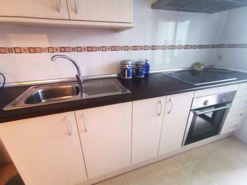 Apartamento de 3 Dormitorios Con Piscina Riaza
