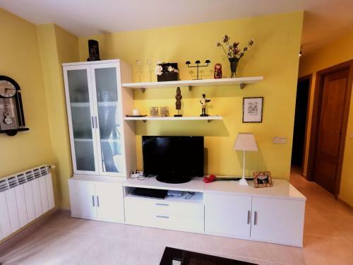 Apartamento de 3 Dormitorios Con Piscina Riaza