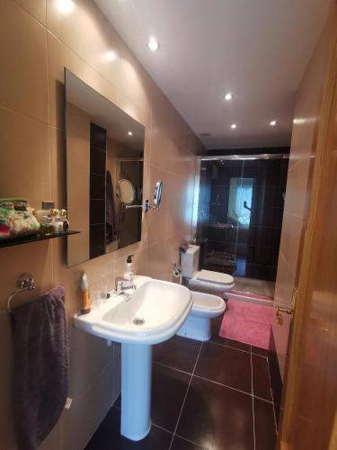 Apartamento de 3 Dormitorios Con Piscina Riaza