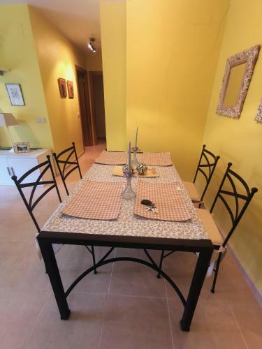 Apartamento de 3 Dormitorios Con Piscina Riaza