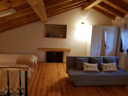 Casa Familiar Con Piscina Y Jacuzzi