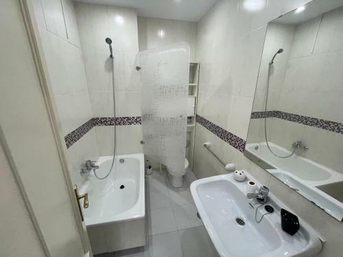 Apartamento Duplex Con Piscina Y Garaje Cerca de La Playa