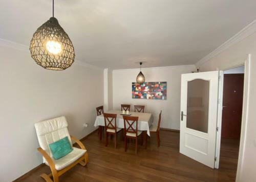 Apartamento Amplio Piso En Centro de Torre Del Mar