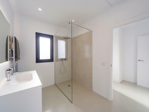 Beautiful Modern Villa In Calvi�