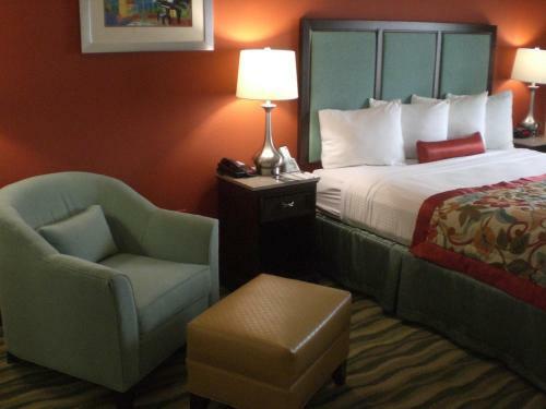 Best Western Plus Windsor Gardens Hotel & Suites/conference Center