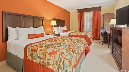 Best Western Plus Windsor Gardens Hotel & Suites/conference Center