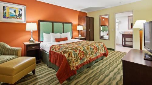 Best Western Plus Windsor Gardens Hotel & Suites/conference Center