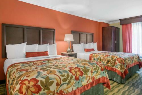 Best Western Plus Windsor Gardens Hotel & Suites/conference Center