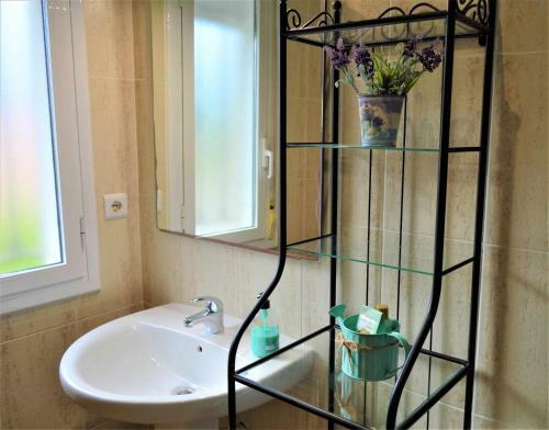 Casa �ntima Con Piscina Privada Cerca Del Mar