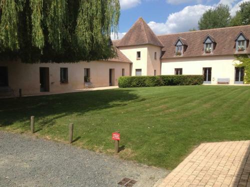 Hostal La Tour Des Plantes
