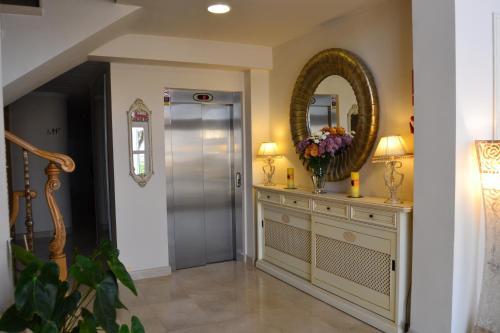 Hotel Versalles