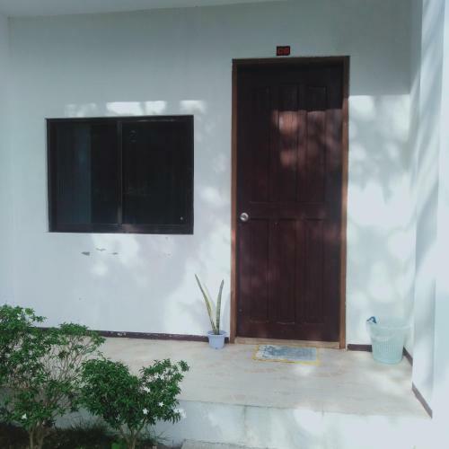 Albergue Lake House Resort Room 4