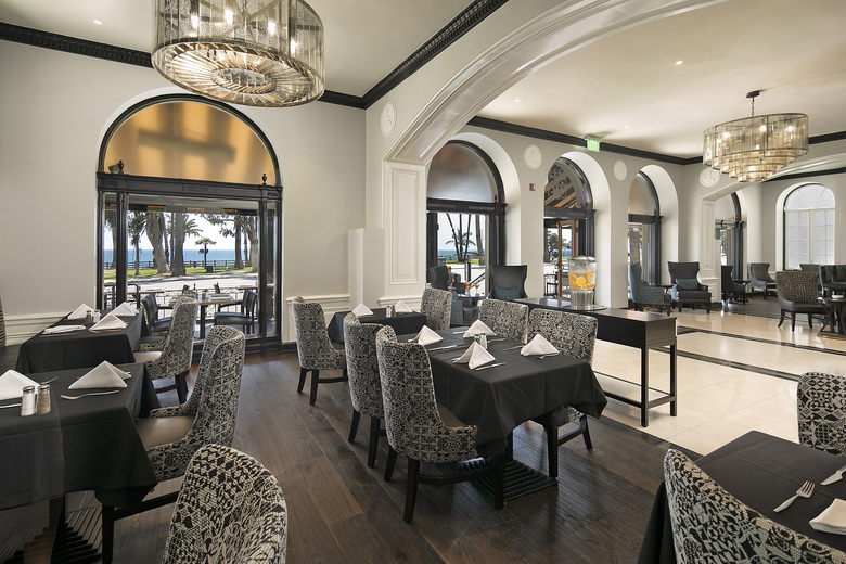 Georgian Hotel
