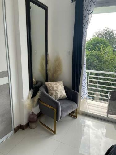 New Kingston Oasis-immaculate 2 Bedroom Apartment