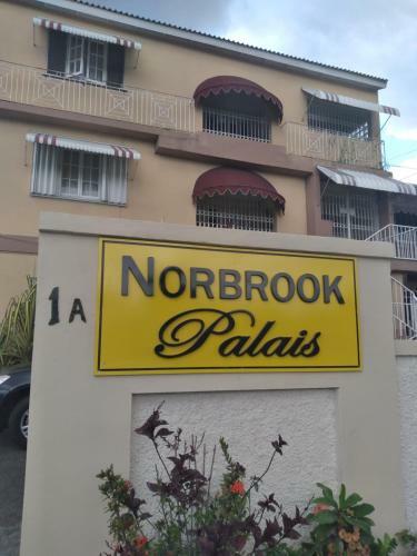Apartamento Norbrook Penthouse Luxury Studios