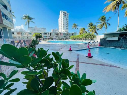 Apartamento Kasa Blue Ocean - 2 Bed 2 Bath For 4 Ocean View Balcony Beachfront Condo Pool