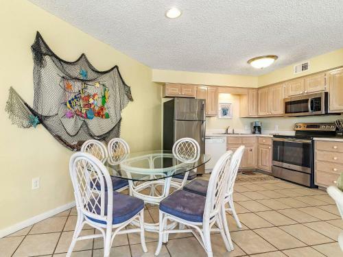 Sandpiper Beachfront Condos By Bender Vacation Rentals