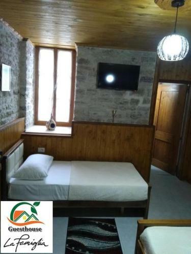 Hostal Guesthouse La Famiglia