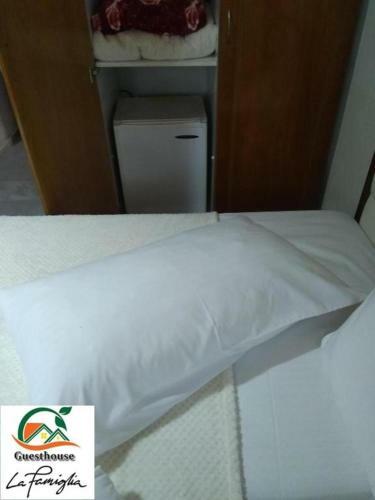 Hostal Guesthouse La Famiglia