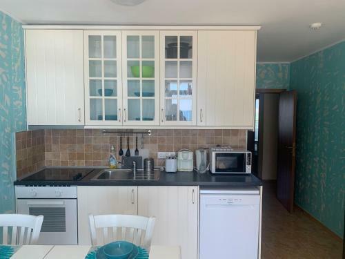 Beautiful Sea View Apartment In Aheloy