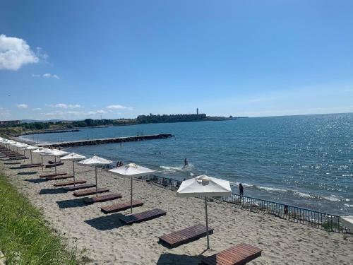 Beautiful Sea View Apartment In Aheloy