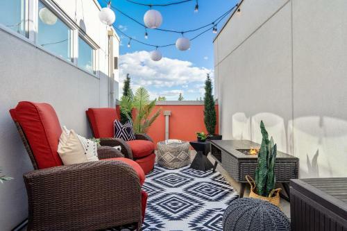 The Noma I Private Rooftop Patio I Marda Loop I Tv