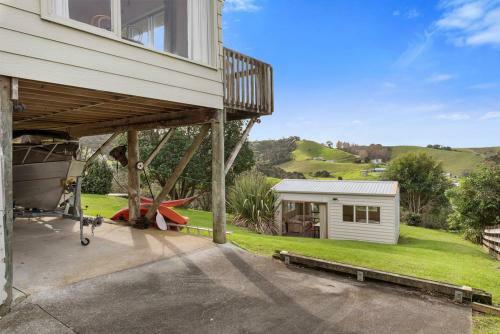 Martin's Bay Magic - Martins Bay Holiday Home