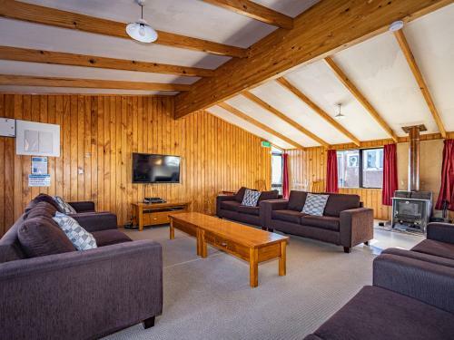 Autsa Lodge - National Park Holiday Home