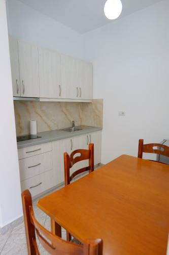 Bed & Breakfast Vila Panorama Piqeras