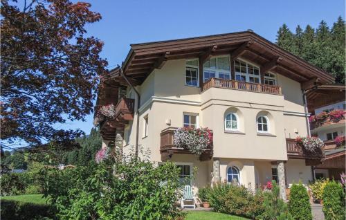 Nice Apartment In Brixen Im Thale With 2 Bedrooms And Wifi
