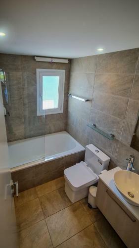 Marina Limasool 3 Bedroom Apartment & Pool