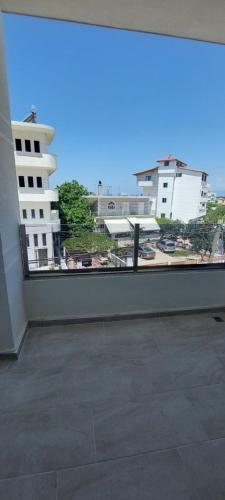 Sunshine Square Apartments