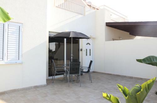Lovely 2 Bedroom Ground Floor Apartment