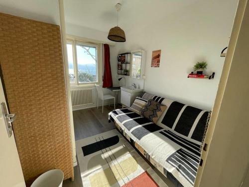Hostal Independent Room With Stunning View In Pully