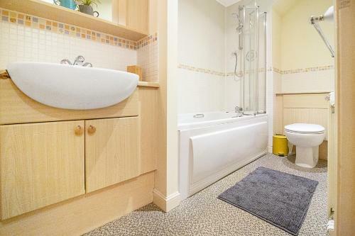 Bannermill Place - Beach Penthouse Apartments