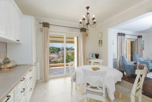 Villa Alba Vrsar With Jacuzzi And Sea View