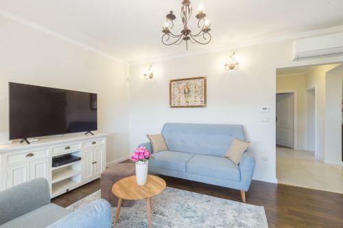 Villa Alba Vrsar With Jacuzzi And Sea View