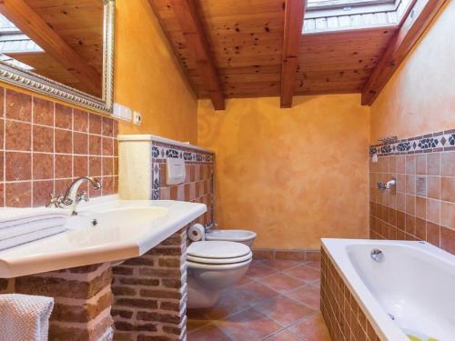 Rustic Holiday Home In Vrsar With Garden