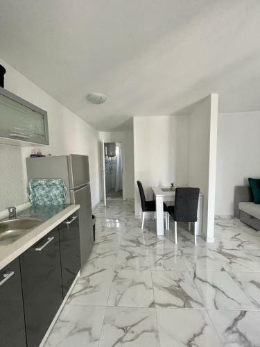 Apartamento Seascape - Relaxing Beach Home, Steps From The Water!