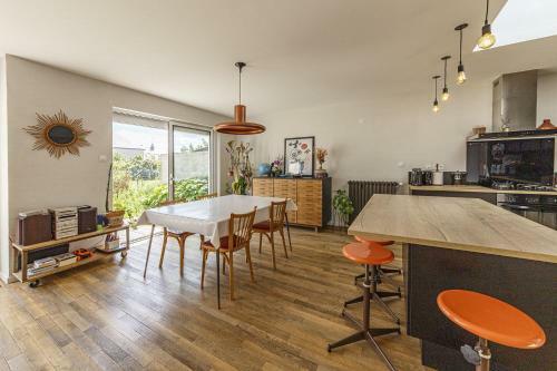 Maison Avec Beau Jardin Au C?ur D'angers