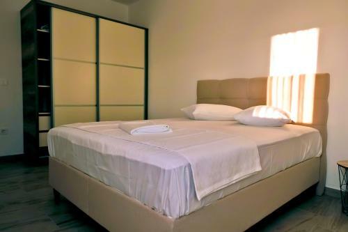Hotel Aura Lux With Swimming Pool