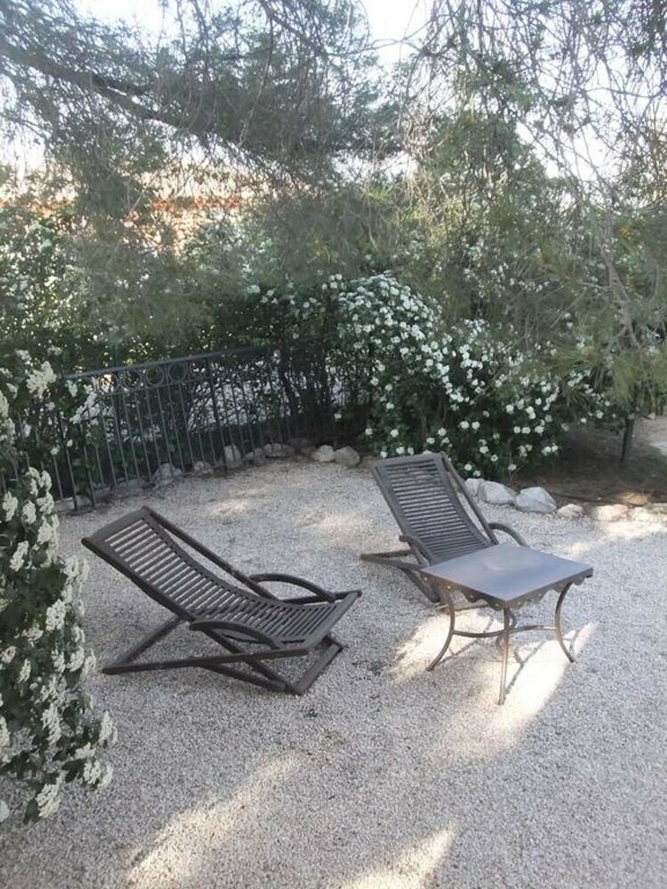 Bed & Breakfast Le Mas Des Aludes