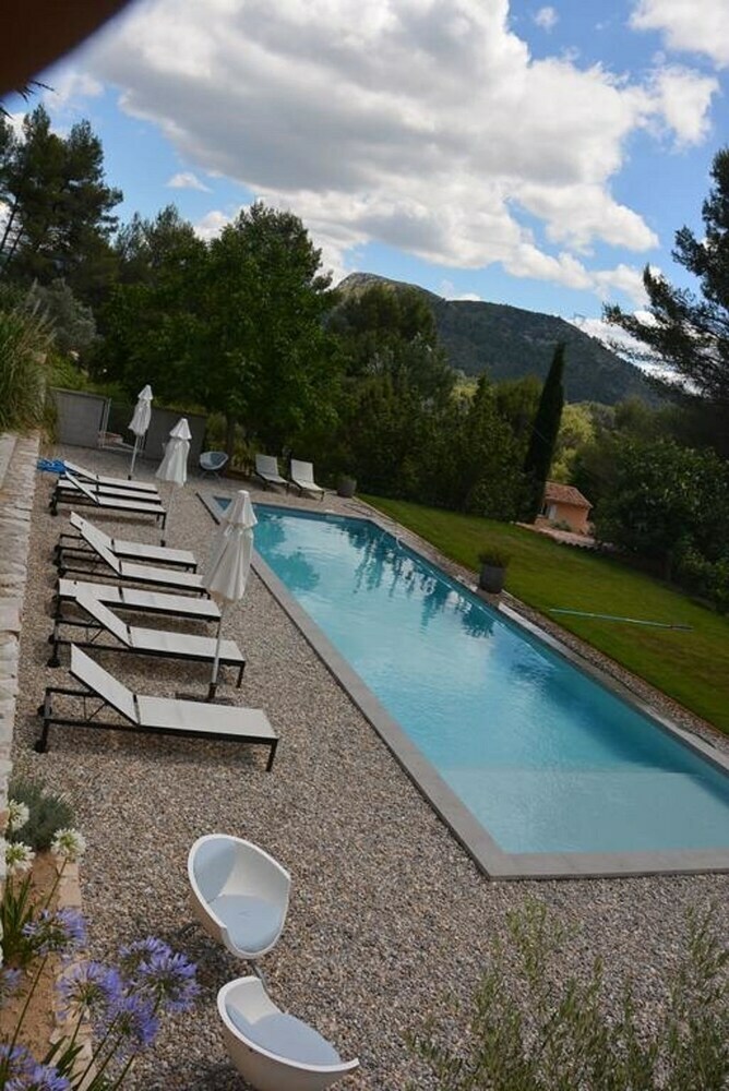 Bed & Breakfast Le Mas Des Aludes