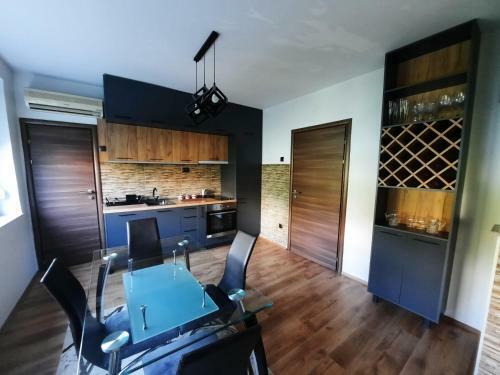 Luxury City Center Apartment
