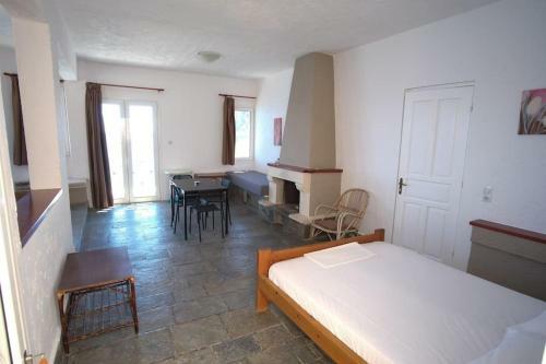 Agia Fotia Beachfront Apartment