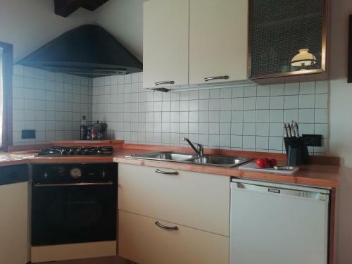 Apartamento Appartamento Panoramico A Bottega de Stona